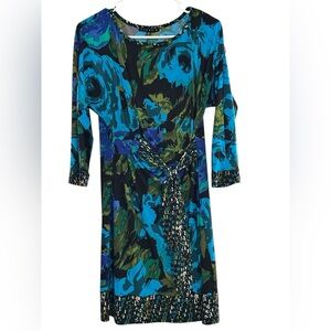 Tiana B. - Woman’s Midi Dress - Size 6 -
Pre-Loved